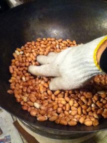 悪魔のお菓子、落花生キャラメルの手順画像1枚目