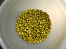 発芽豆（スプラウト）のサラダの手順画像1枚目