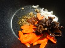 沙茶高麗木耳（台湾風キャベツときくらげの炒め煮）の手順画像3枚目