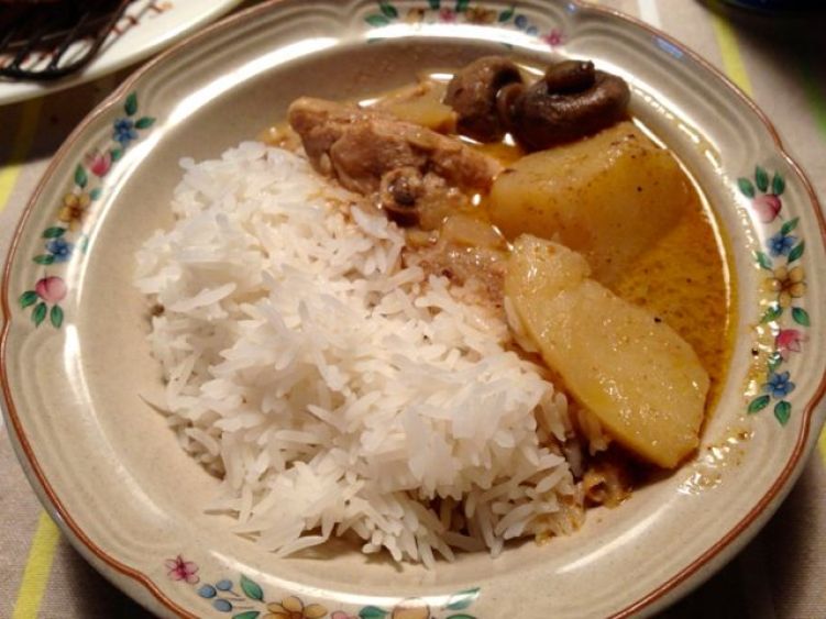 イエローカレー（チキン）の写真