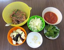 肉団子と野菜のトマト煮の手順画像0枚目