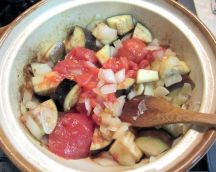 肉団子と野菜のトマト煮の手順画像3枚目