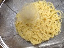 アボガドとハムの冷製パスタの手順画像2枚目