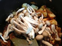 きのことじゃがいものカレーの手順画像3枚目