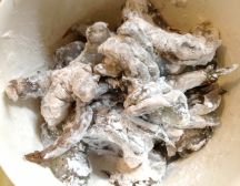 エビのスイート＆チリソースの手順画像1枚目