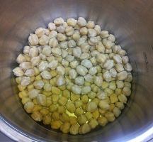 スンダル（ひよこ豆のココナッツ炒め）の手順画像0枚目