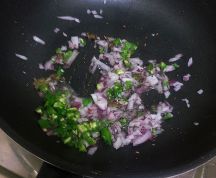 スンダル（ひよこ豆のココナッツ炒め）の手順画像2枚目