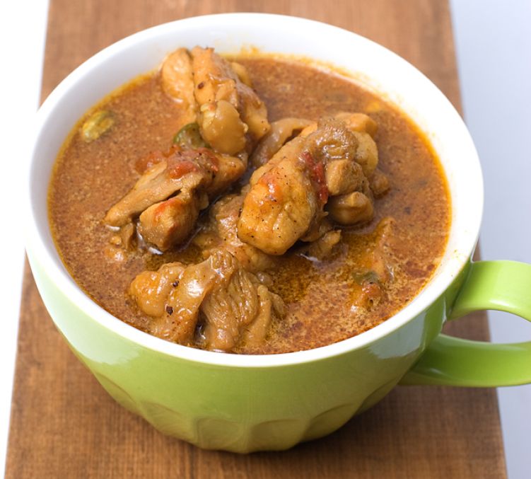 ククル・マス（スリランカ風チキン・カレー）の写真