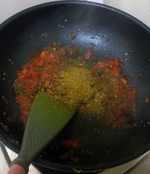 ククル・マス（スリランカ風チキン・カレー）の手順画像7枚目