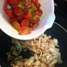 絶品！　フレッシュトマトとじゃがいものインドカレーの手順画像3枚目