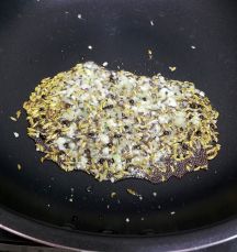 ナンドゥ・ラッサム（ワタリガニのスパイススープ）の手順画像0枚目