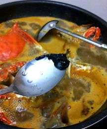 ナンドゥ・ラッサム（ワタリガニのスパイススープ）の手順画像4枚目