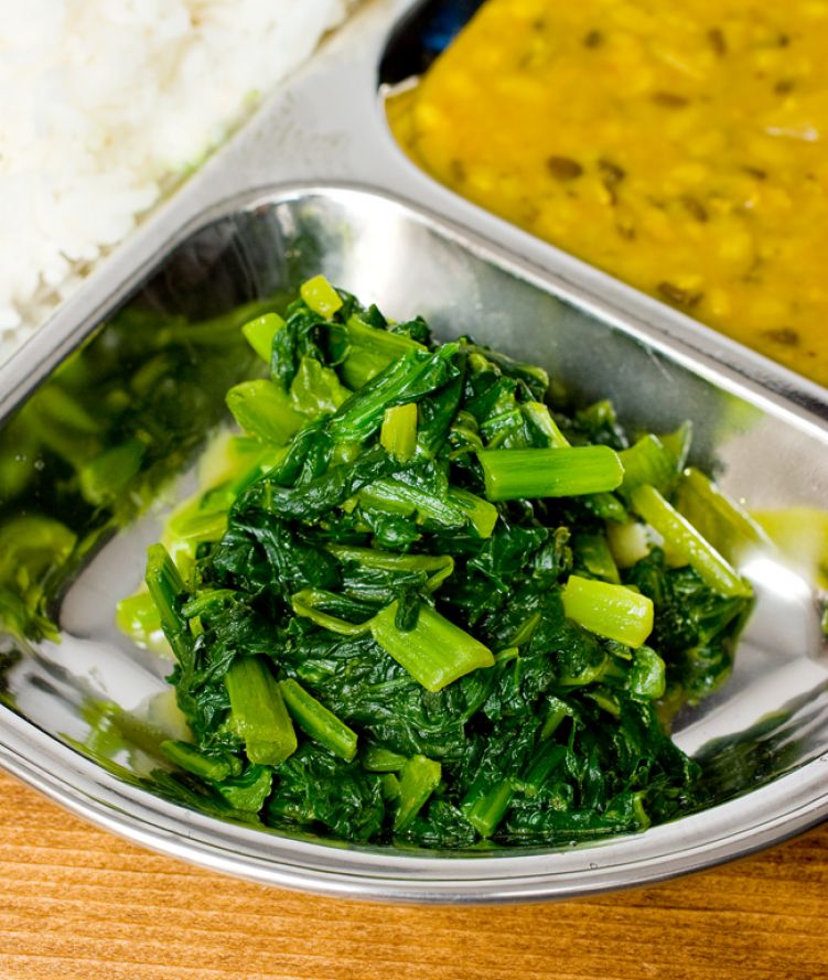 サーグ（青菜のスパイス炒め）の写真