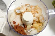 トート・マン・プラー　タイ風さつま揚げの手順画像1枚目