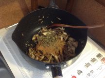 舞茸のスパイシー炒めの手順画像4枚目