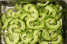 ニガウリと豚肉の和え物の手順画像1枚目