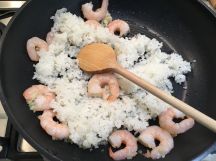 パクチーと海老のガーリックチャーハンの手順画像4枚目