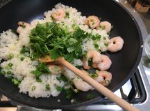 パクチーと海老のガーリックチャーハンの手順画像5枚目