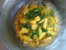 カボチャの葉とジャガイモのタルカリの手順画像4枚目