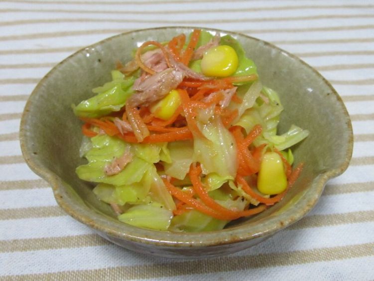 キャベツのレンチンサラダの写真