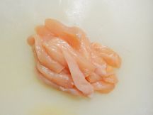 ガイ パッキン 生姜と鶏肉の炒め物の手順画像1枚目