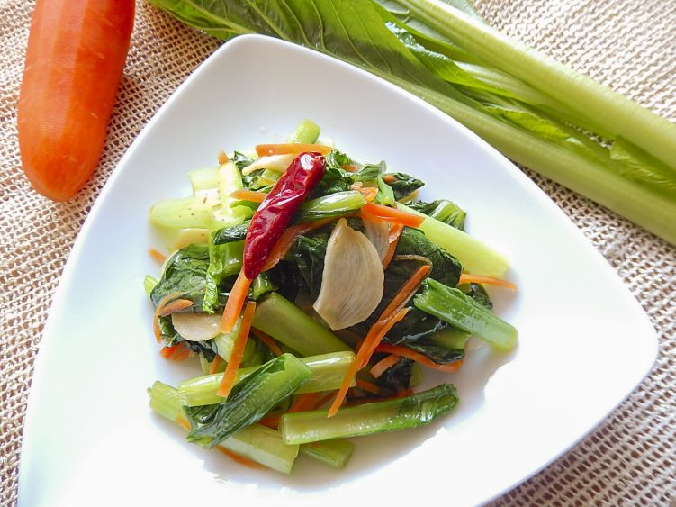 サユール・ヒジョウ　青菜炒めの写真