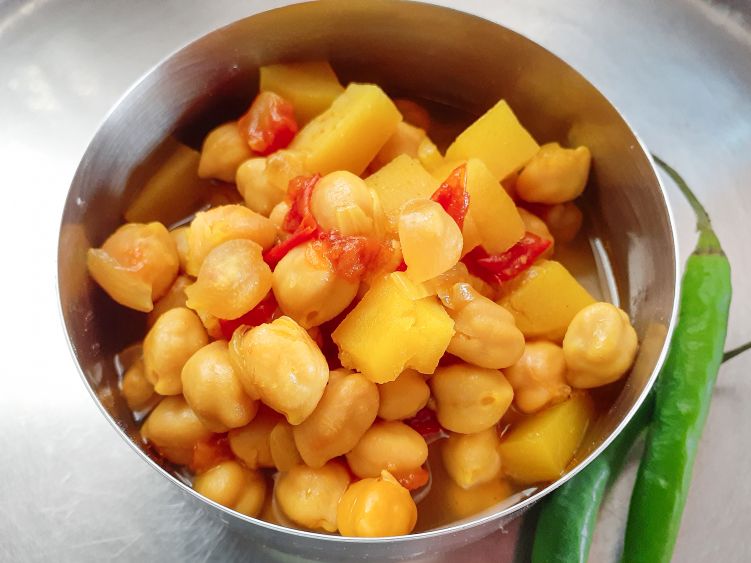 チャナカレーの写真