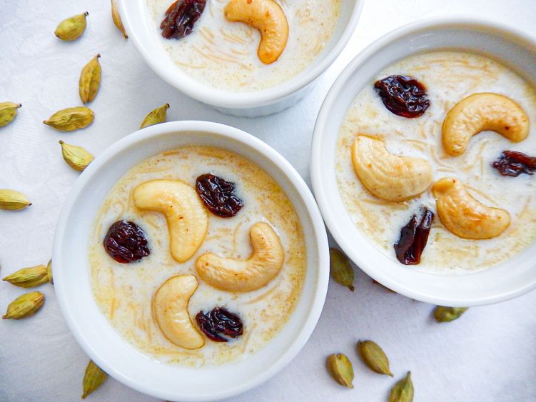 セミヤ パヤサムの写真