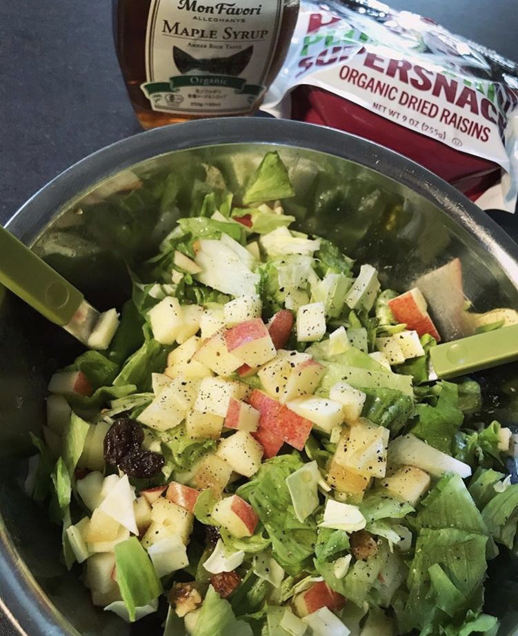 アメリカンなサラダの写真