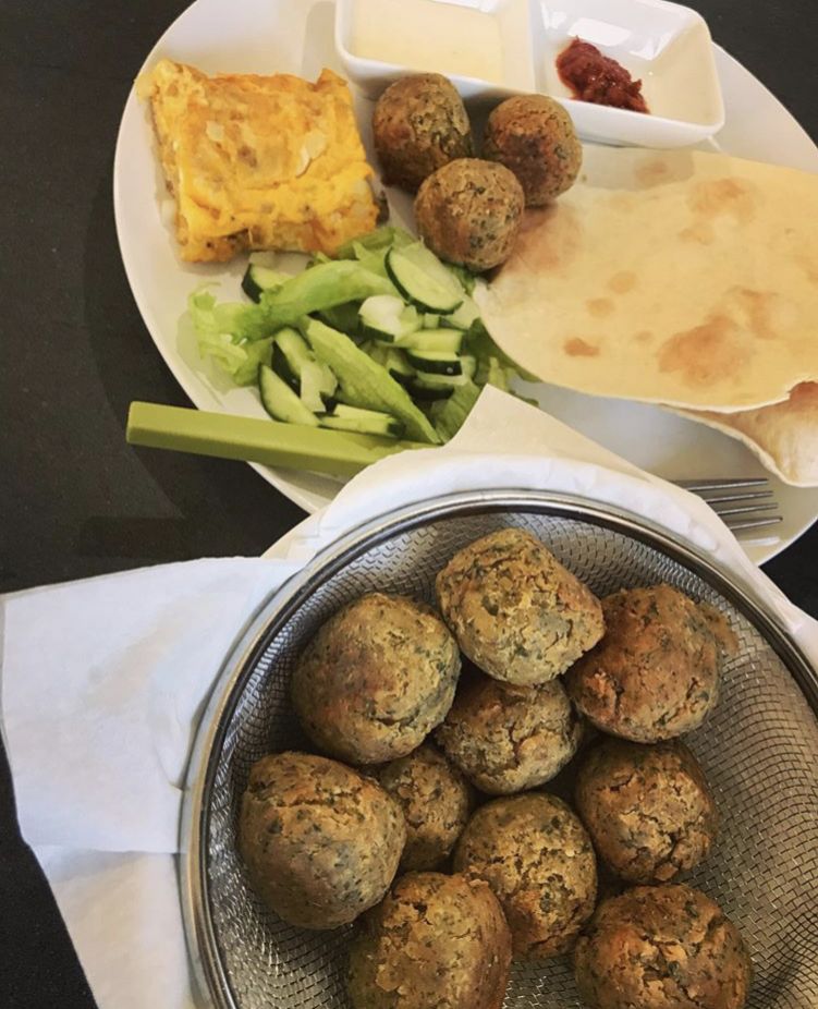 アタ粉でファラフェルの写真