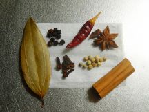 バクテー（肉骨茶）の手順画像0枚目