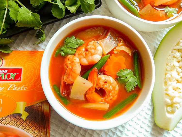 青パパイヤのサワーカレーの写真