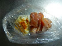 チキンとトマトのスパイス・カレーの手順画像1枚目