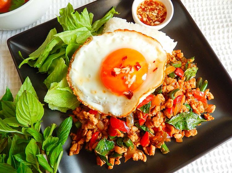 タイバジルのガパオライス風の写真