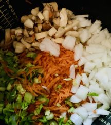 緑豆と野菜のあっさりカレー煮の手順画像1枚目