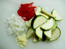 トルコ風ズッキーニの煮物の手順画像1枚目