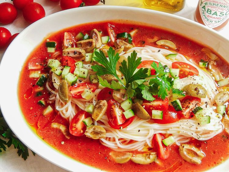 スパイシー・ガスパチョそうめんの写真