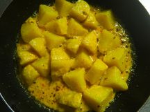 ダヒ・アルー（じゃがいものスパイシーヨーグルト炒め）の手順画像4枚目