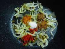 アルーベイガン（焼き茄子とポテトのカレー）の手順画像2枚目