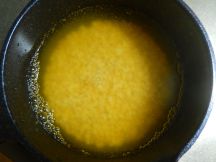 ムングダルとズッキーニのサブジ（スパイス炒め）の手順画像2枚目