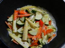 パットパック ルアムミット（タイ風野菜炒め）の手順画像4枚目