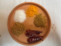 グンドゥルック香る！ポテトのタルカリの手順画像1枚目