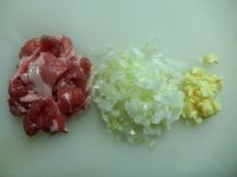 金瓜炒米粉（台湾風かぼちゃのビーフン）の手順画像1枚目