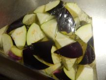 香辣茄子 （台湾風茄子のピリ辛揚げ煮）の手順画像0枚目