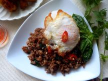 ガパオ・ムー（豚肉のガパオ炒め）の手順画像6枚目