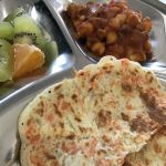 玉ねぎとにんじん入りのドーサ(Dosa)